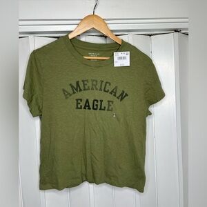 American Eagle Crop Style T-Shirt Size Medium